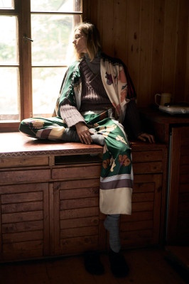 photo 13 in Anja Rubik gallery [id1354187] 2024-07-19 00:00:00