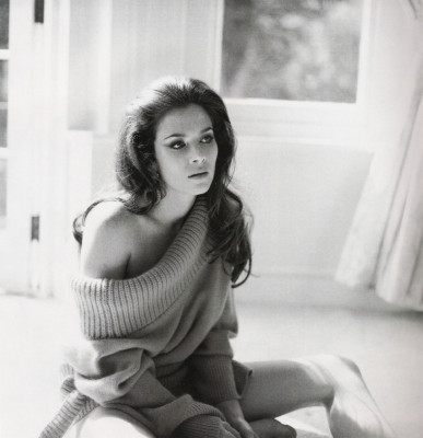 photo 22 in Anna Friel gallery [id200545] 2009-11-16 00:00:00