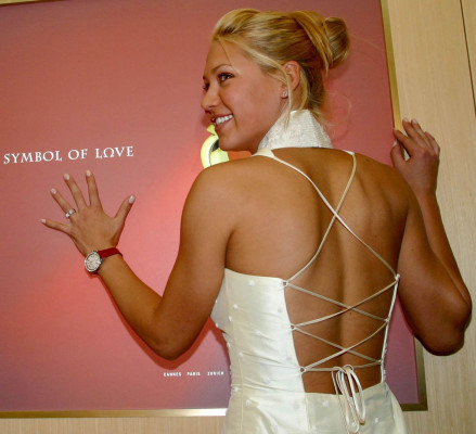 photo 13 in Anna Kournikova gallery [id201240] 2009-11-17 00:00:00