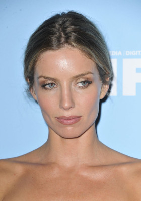 Annabelle Wallis pic #964949