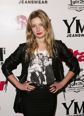 Annabelle Wallis pic #876597