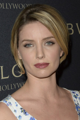 Annabelle Wallis pic #890572