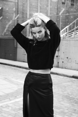 Annabelle Wallis pic #870655