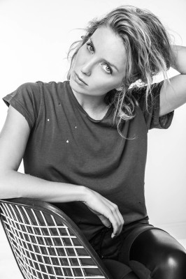 Annabelle Wallis pic #1078914