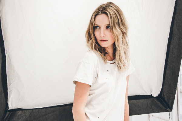 Annabelle Wallis pic #1078913