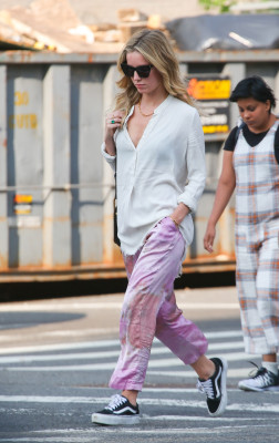 Annabelle Wallis pic #1159241