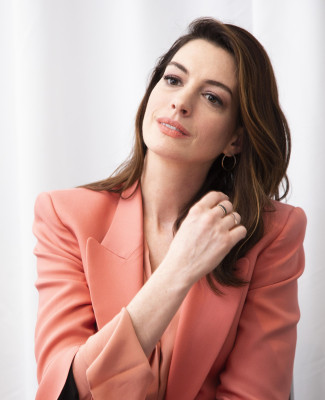 Anne Hathaway pic #1099823