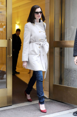Anne Hathaway pic #125593