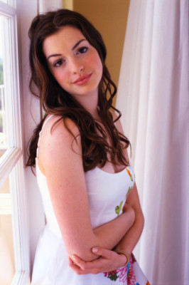 Anne Hathaway pic #207154