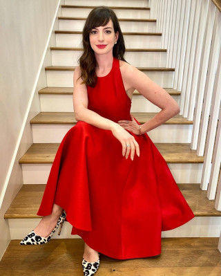 Anne Hathaway pic #1246915