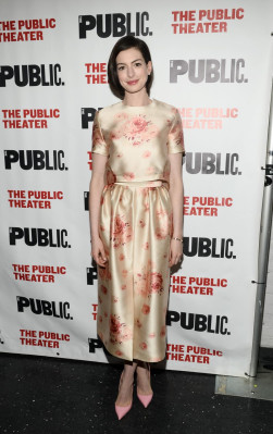 Anne Hathaway pic #771138