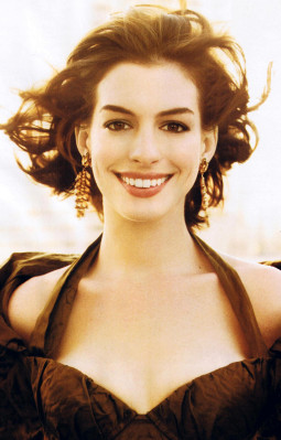 Anne Hathaway pic #127054