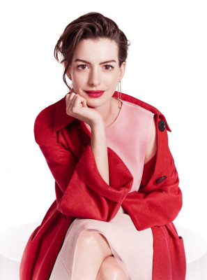 Anne Hathaway pic #800832