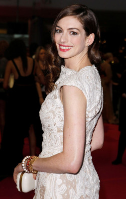 Anne Hathaway pic #399232