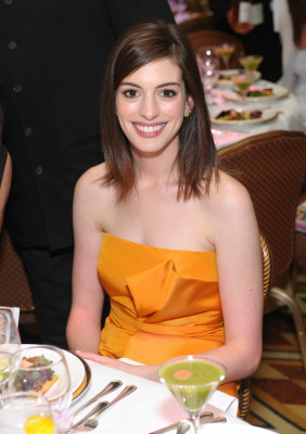 Anne Hathaway pic #195013