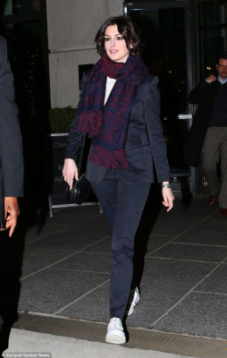 Anne Hathaway pic #755638