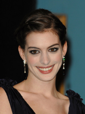 Anne Hathaway pic #557333