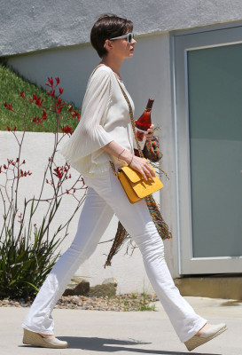 Anne Hathaway pic #600932