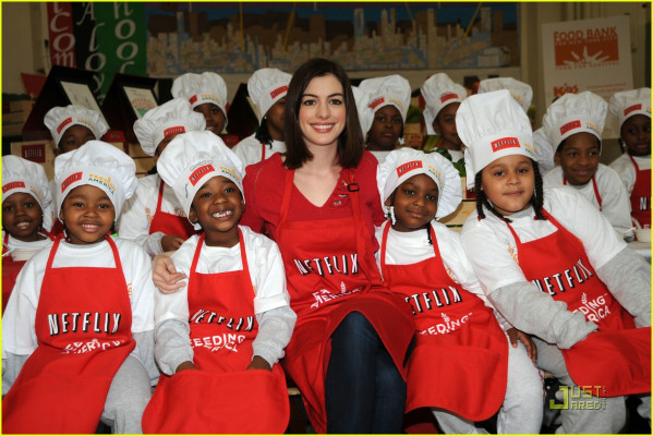 Anne Hathaway pic #136353