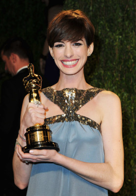 Anne Hathaway pic #580342