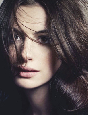 Anne Hathaway pic #557343