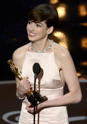 Anne Hathaway pic #580346