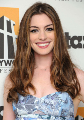 Anne Hathaway pic #416336
