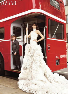 Anne Hathaway pic #390080