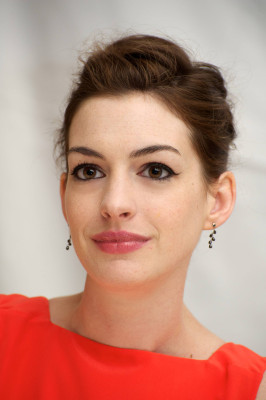Anne Hathaway pic #397092
