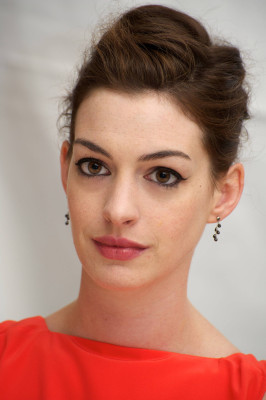 Anne Hathaway pic #397094