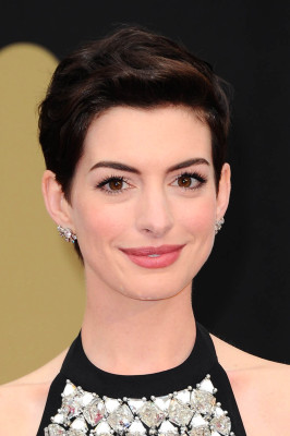 Anne Hathaway pic #677991
