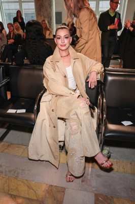Anne Hathaway pic #1373881
