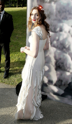 Anne Hathaway pic #617035