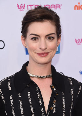 Anne Hathaway pic #696032