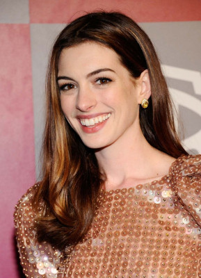 Anne Hathaway pic #330272