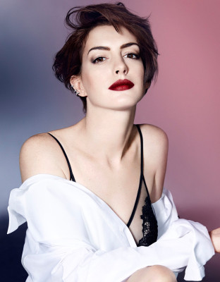 Anne Hathaway pic #737123