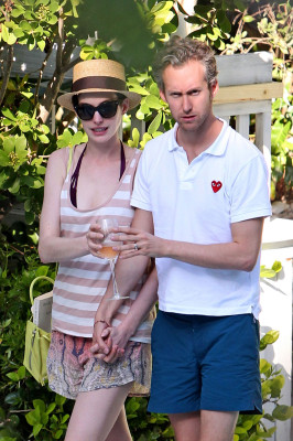 Anne Hathaway pic #678699