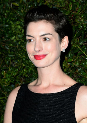 Anne Hathaway pic #677303