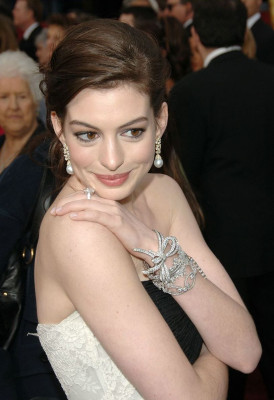Anne Hathaway pic #557340
