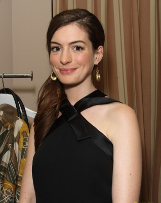 Anne Hathaway pic #439726