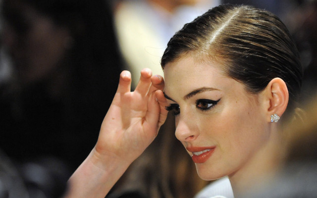 Anne Hathaway pic #200930