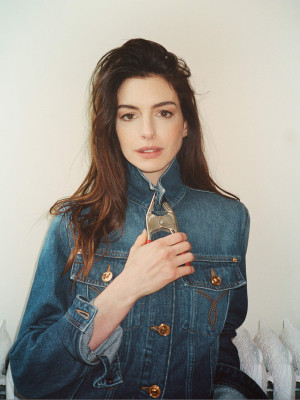 Anne Hathaway pic #1338665