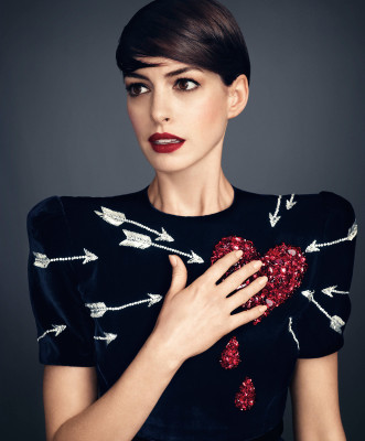 Anne Hathaway pic #733503