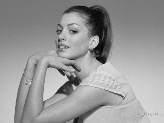 Anne Hathaway pic #45441