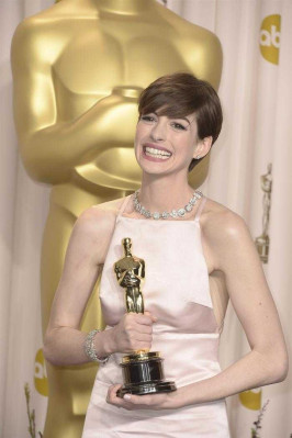 Anne Hathaway pic #579240