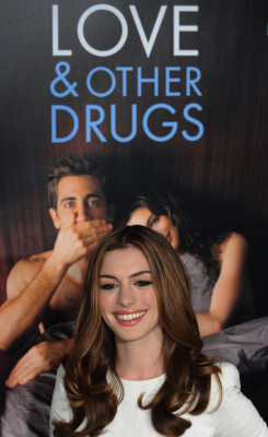 Anne Hathaway pic #302826