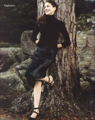 Anne Hathaway pic #20279