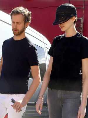 Anne Hathaway pic #578084