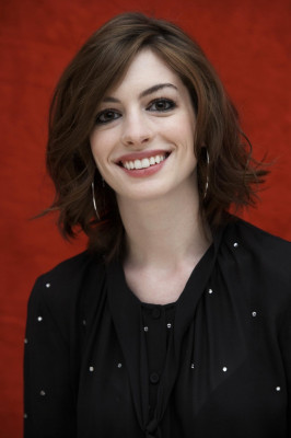 Anne Hathaway pic #202384