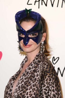 Anne Hathaway pic #301066